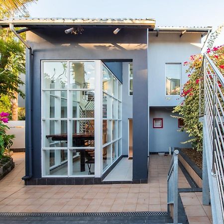 Whispering Palms Port Elizabeth Exterior photo